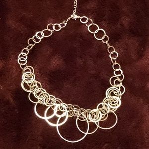 Silver circles necklace. NWOT